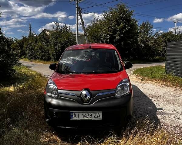 Красный Рено Кенгу, объемом двигателя 0 л и пробегом 180 тыс. км за 7100 $, фото 1 на Automoto.ua
