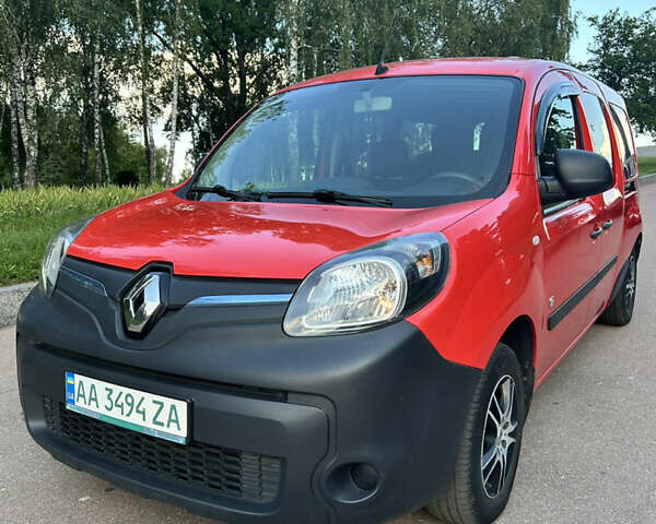 Красный Рено Кенгу, объемом двигателя 0 л и пробегом 99 тыс. км за 9000 $, фото 1 на Automoto.ua
