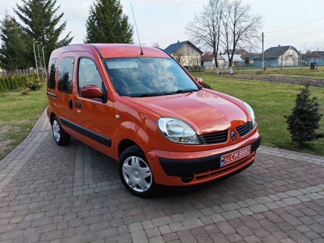 Червоний Рено Кєнгу, об'ємом двигуна 1.2 л та пробігом 205 тис. км за 5000 $, фото 1 на Automoto.ua