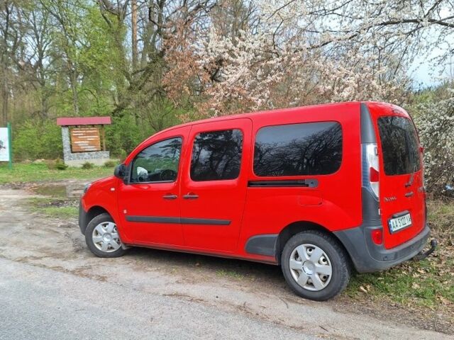 Красный Рено Кенгу, объемом двигателя 0 л и пробегом 205 тыс. км за 16500 $, фото 1 на Automoto.ua