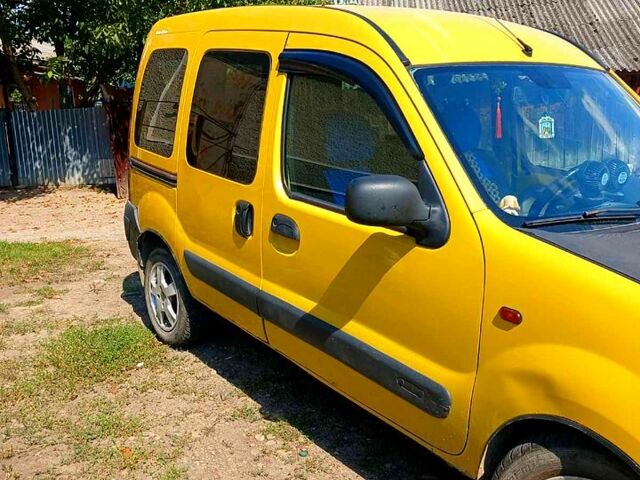 Рено Кенгу, объемом двигателя 1.5 л и пробегом 325 тыс. км за 3100 $, фото 1 на Automoto.ua