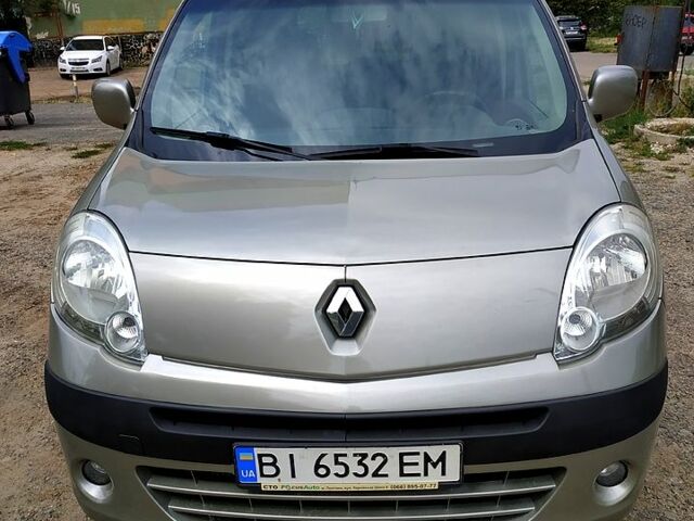 Рено Кєнгу, об'ємом двигуна 1.5 л та пробігом 325 тис. км за 6500 $, фото 1 на Automoto.ua