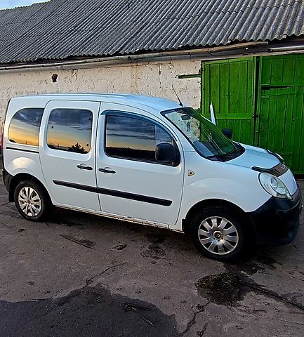 Рено Кенгу, объемом двигателя 1.8 л и пробегом 217 тыс. км за 6200 $, фото 1 на Automoto.ua