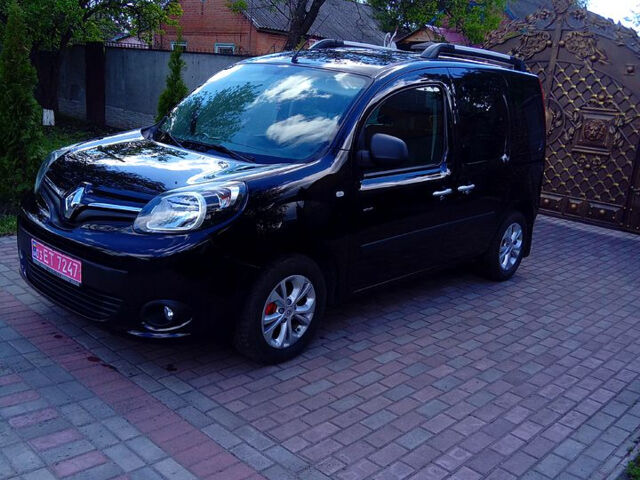 Рено Кенгу, объемом двигателя 1.5 л и пробегом 250 тыс. км за 13600 $, фото 1 на Automoto.ua