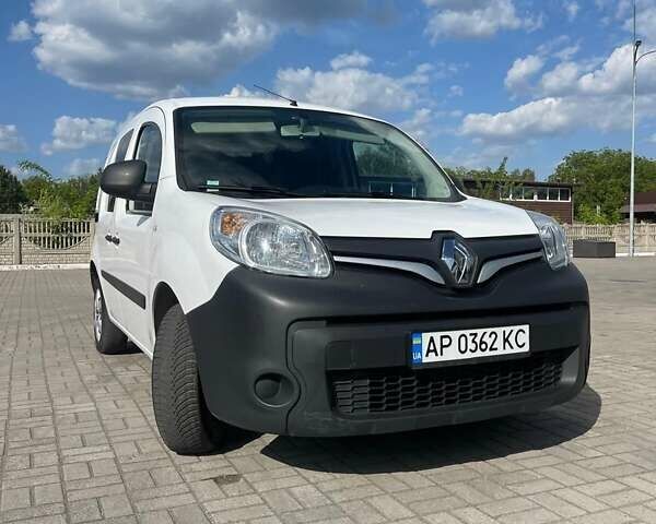 Рено Кенгу, объемом двигателя 1.46 л и пробегом 211 тыс. км за 9800 $, фото 1 на Automoto.ua