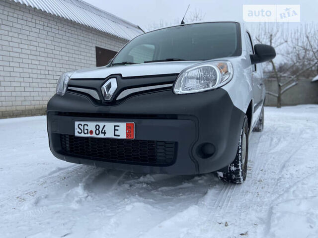 Рено Кенгу, объемом двигателя 1.5 л и пробегом 131 тыс. км за 12500 $, фото 1 на Automoto.ua