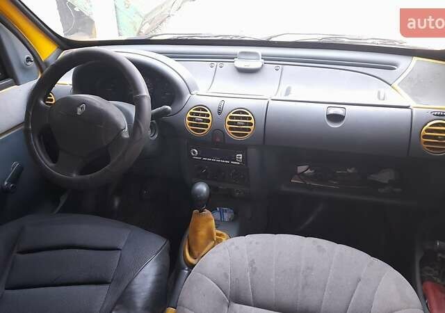 Рено Кенгу, объемом двигателя 1.9 л и пробегом 180 тыс. км за 3500 $, фото 1 на Automoto.ua