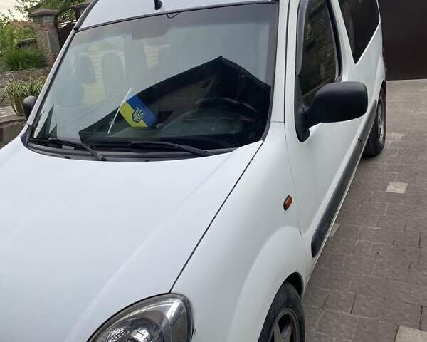 Рено Кенгу, объемом двигателя 1.5 л и пробегом 275 тыс. км за 3800 $, фото 1 на Automoto.ua