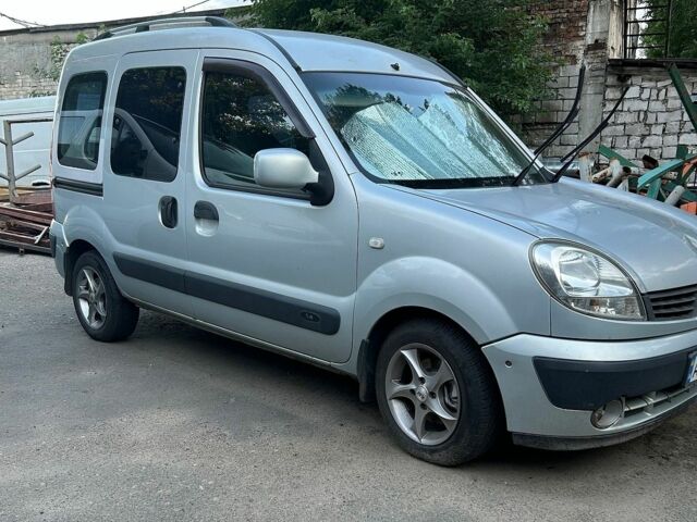 Рено Кенгу, объемом двигателя 1.4 л и пробегом 286 тыс. км за 3500 $, фото 1 на Automoto.ua