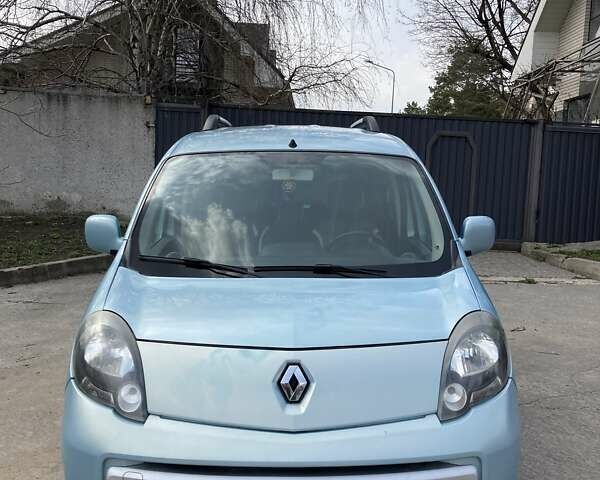 Рено Кенгу, объемом двигателя 1.6 л и пробегом 270 тыс. км за 7600 $, фото 1 на Automoto.ua