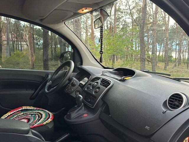 Рено Кєнгу, об'ємом двигуна 0 л та пробігом 70 тис. км за 16000 $, фото 1 на Automoto.ua