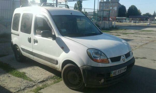 Белый Рено Кенгу пасс., объемом двигателя 1.5 л и пробегом 150 тыс. км за 3250 $, фото 1 на Automoto.ua