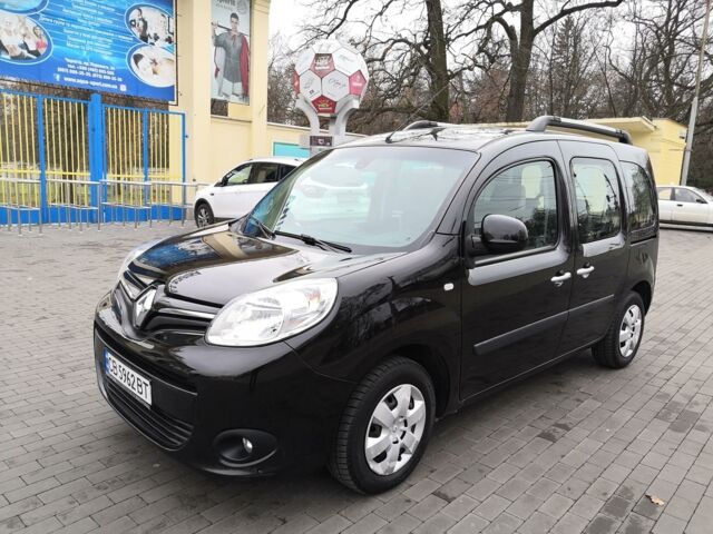 Чорний Рено Кенгу пас., об'ємом двигуна 1.5 л та пробігом 163 тис. км за 9500 $, фото 1 на Automoto.ua