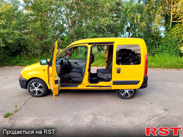 Желтый Рено Кенгу, объемом двигателя 1.9 л и пробегом 235 тыс. км за 3300 $, фото 1 на Automoto.ua
