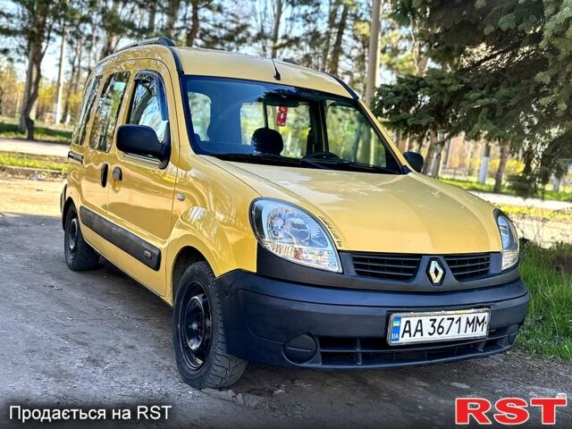Желтый Рено Кенгу, объемом двигателя 15 л и пробегом 145 тыс. км за 4250 $, фото 1 на Automoto.ua