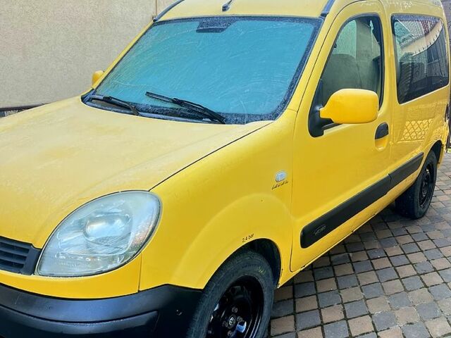 Жовтий Рено Кєнгу, об'ємом двигуна 1.5 л та пробігом 1700 тис. км за 4200 $, фото 1 на Automoto.ua
