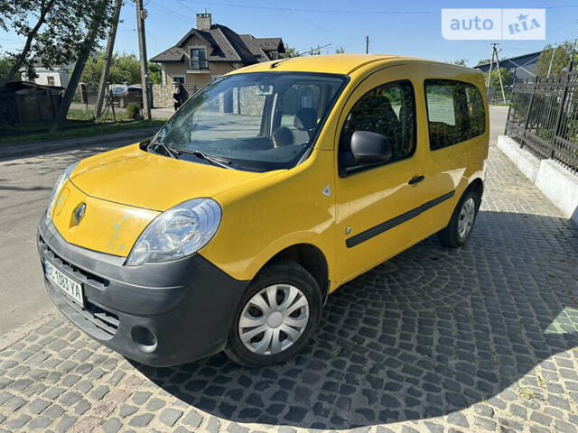 Желтый Рено Кенгу, объемом двигателя 0 л и пробегом 142 тыс. км за 4600 $, фото 1 на Automoto.ua