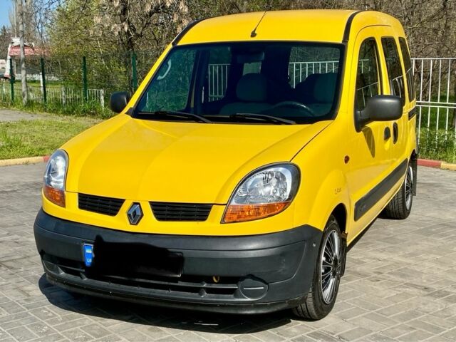Желтый Рено Кенгу, объемом двигателя 0 л и пробегом 166 тыс. км за 3750 $, фото 1 на Automoto.ua