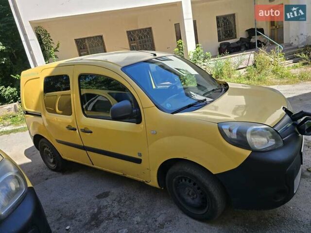 Желтый Рено Кенгу, объемом двигателя 0 л и пробегом 1 тыс. км за 3800 $, фото 1 на Automoto.ua
