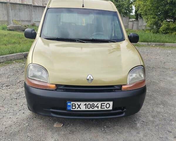 Желтый Рено Кенгу, объемом двигателя 1.87 л и пробегом 300 тыс. км за 2350 $, фото 1 на Automoto.ua
