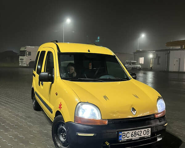 Желтый Рено Кенгу, объемом двигателя 1.87 л и пробегом 370 тыс. км за 2800 $, фото 1 на Automoto.ua