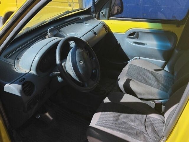 Желтый Рено Кенгу, объемом двигателя 1.9 л и пробегом 270 тыс. км за 1504 $, фото 1 на Automoto.ua