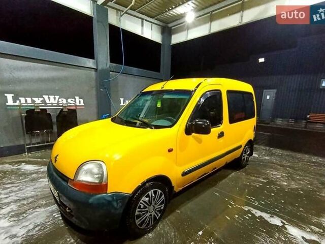Желтый Рено Кенгу, объемом двигателя 1.9 л и пробегом 230 тыс. км за 2600 $, фото 1 на Automoto.ua