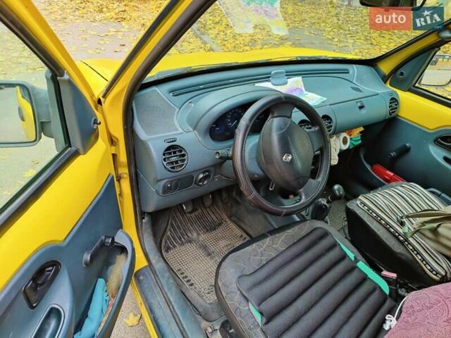 Желтый Рено Кенгу, объемом двигателя 1.87 л и пробегом 100 тыс. км за 3000 $, фото 1 на Automoto.ua