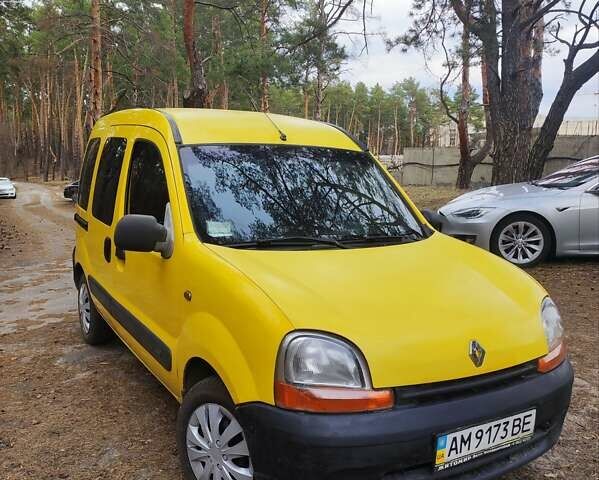 Желтый Рено Кенгу, объемом двигателя 1.9 л и пробегом 200 тыс. км за 3150 $, фото 1 на Automoto.ua