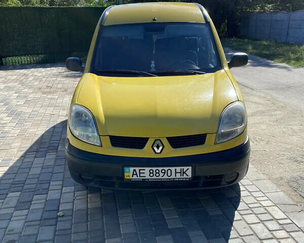 Желтый Рено Кенгу, объемом двигателя 1.5 л и пробегом 280 тыс. км за 2950 $, фото 1 на Automoto.ua