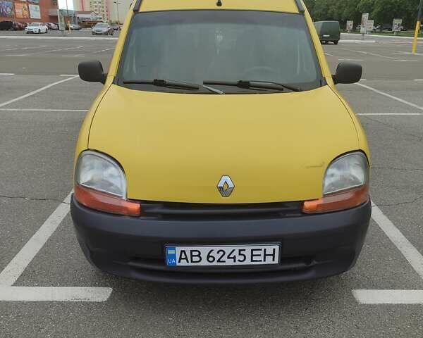 Желтый Рено Кенгу, объемом двигателя 1.46 л и пробегом 306 тыс. км за 3200 $, фото 1 на Automoto.ua