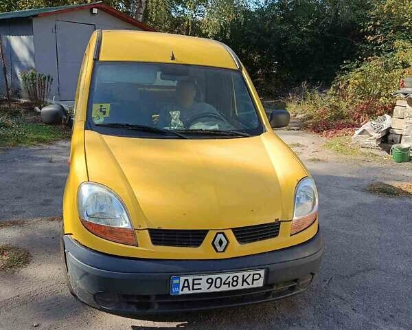 Желтый Рено Кенгу, объемом двигателя 1.46 л и пробегом 200 тыс. км за 4000 $, фото 1 на Automoto.ua