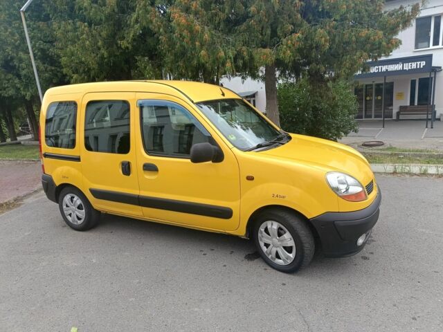 Желтый Рено Кенгу, объемом двигателя 1.5 л и пробегом 155 тыс. км за 3015 $, фото 1 на Automoto.ua