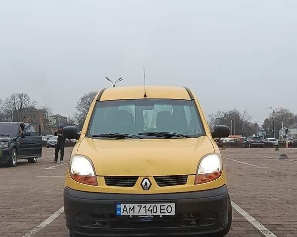 Желтый Рено Кенгу, объемом двигателя 1.5 л и пробегом 223 тыс. км за 4200 $, фото 1 на Automoto.ua