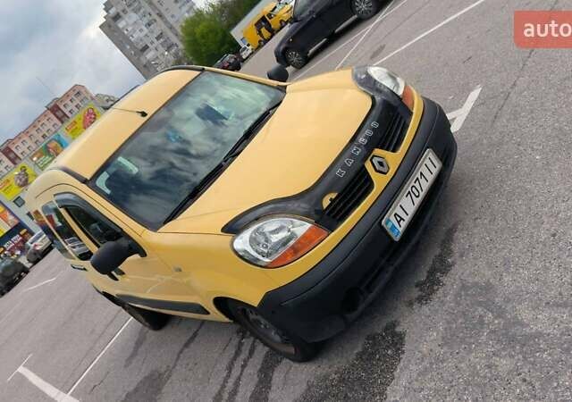 Желтый Рено Кенгу, объемом двигателя 1.5 л и пробегом 323 тыс. км за 3800 $, фото 1 на Automoto.ua