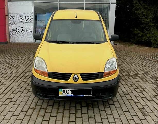 Желтый Рено Кенгу, объемом двигателя 1.46 л и пробегом 322 тыс. км за 3199 $, фото 1 на Automoto.ua
