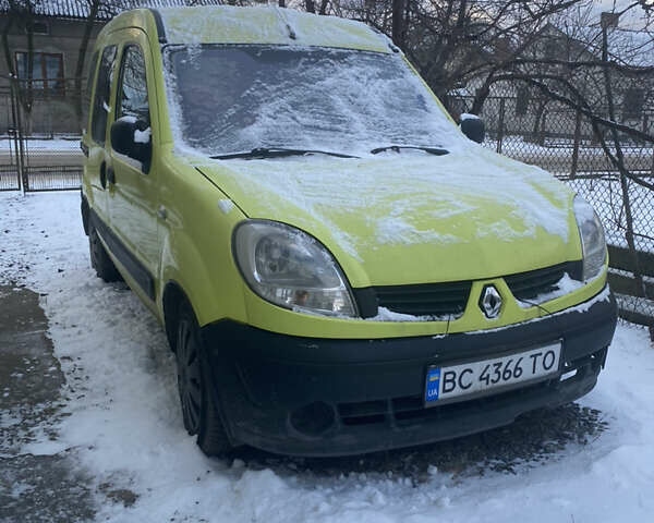 Желтый Рено Кенгу, объемом двигателя 1.5 л и пробегом 220 тыс. км за 3200 $, фото 1 на Automoto.ua