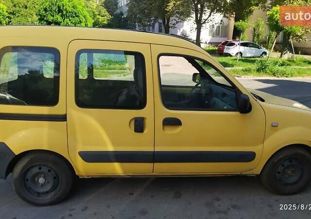 Желтый Рено Кенгу, объемом двигателя 1.5 л и пробегом 252 тыс. км за 3800 $, фото 1 на Automoto.ua