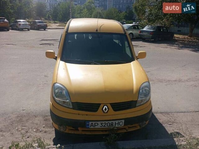 Желтый Рено Кенгу, объемом двигателя 1.5 л и пробегом 225 тыс. км за 3600 $, фото 1 на Automoto.ua
