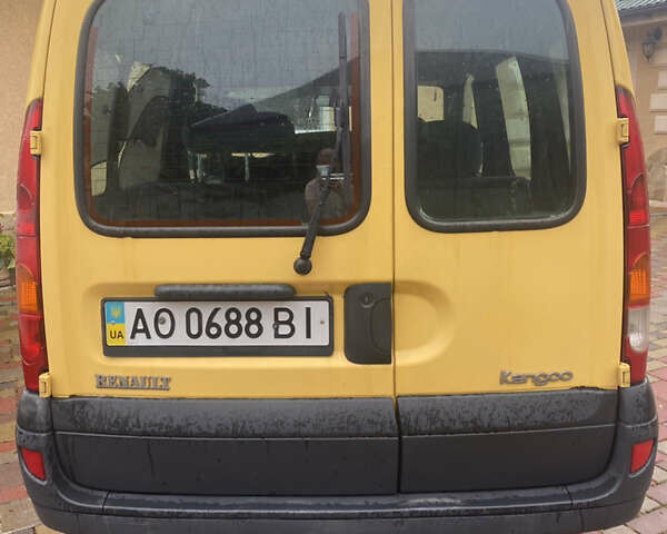 Желтый Рено Кенгу, объемом двигателя 1.5 л и пробегом 178 тыс. км за 4800 $, фото 1 на Automoto.ua