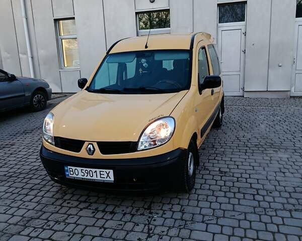 Желтый Рено Кенгу, объемом двигателя 1.46 л и пробегом 280 тыс. км за 3299 $, фото 1 на Automoto.ua