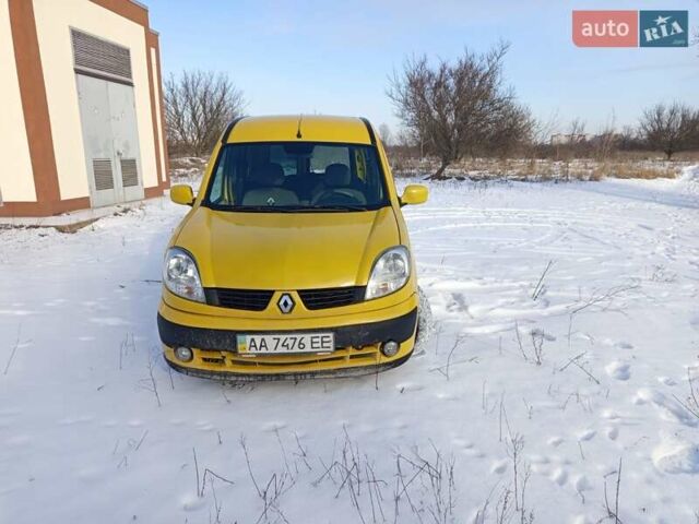 Желтый Рено Кенгу, объемом двигателя 1.39 л и пробегом 201 тыс. км за 4300 $, фото 1 на Automoto.ua