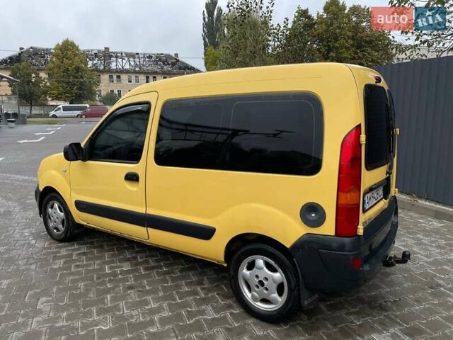 Желтый Рено Кенгу, объемом двигателя 1.5 л и пробегом 380 тыс. км за 3800 $, фото 1 на Automoto.ua