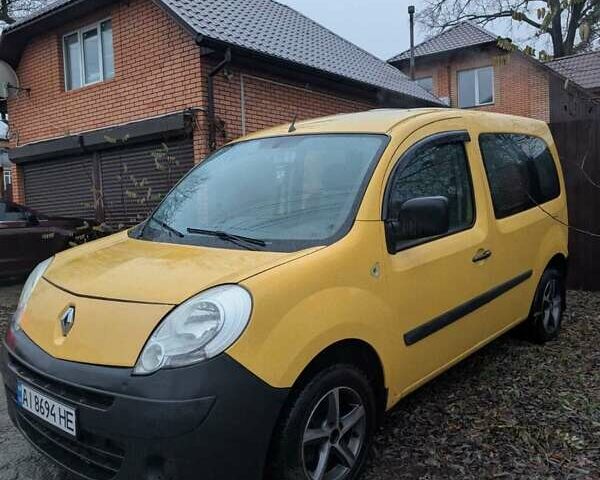 Желтый Рено Кенгу, объемом двигателя 1.46 л и пробегом 330 тыс. км за 5800 $, фото 1 на Automoto.ua
