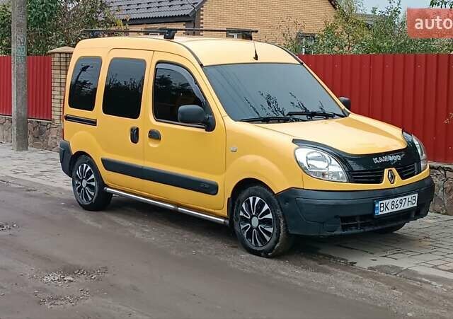 Желтый Рено Кенгу, объемом двигателя 1.5 л и пробегом 339 тыс. км за 3550 $, фото 1 на Automoto.ua