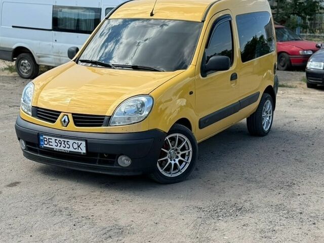 Желтый Рено Кенгу, объемом двигателя 1.46 л и пробегом 277 тыс. км за 4000 $, фото 1 на Automoto.ua