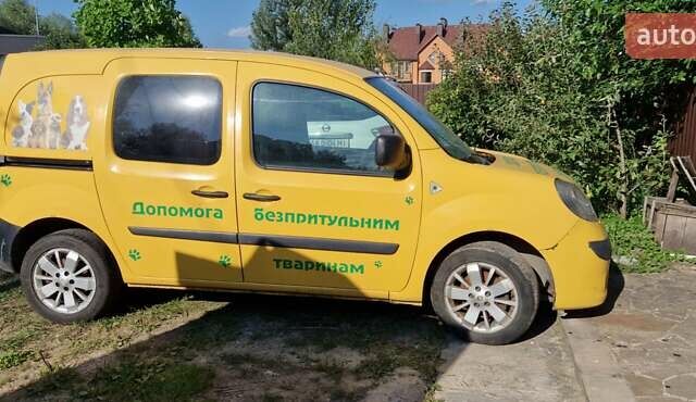 Желтый Рено Кенгу, объемом двигателя 1.5 л и пробегом 100 тыс. км за 5700 $, фото 1 на Automoto.ua