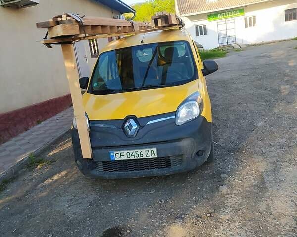 Желтый Рено Кенгу, объемом двигателя 0 л и пробегом 119 тыс. км за 4950 $, фото 1 на Automoto.ua