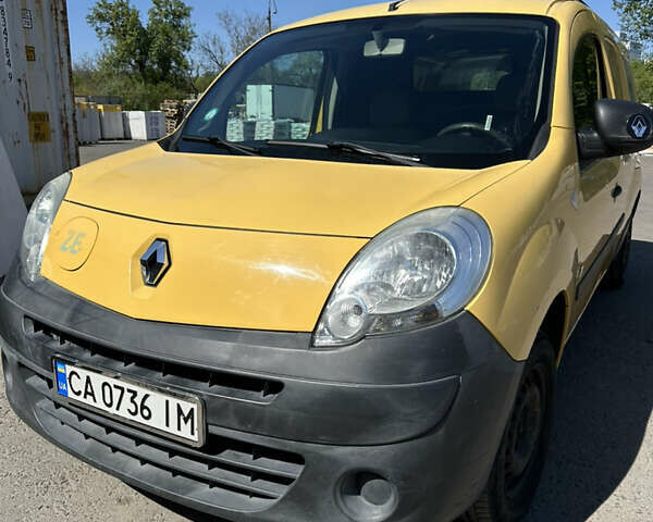 Жовтий Рено Кєнгу, об'ємом двигуна 0 л та пробігом 117 тис. км за 7950 $, фото 1 на Automoto.ua