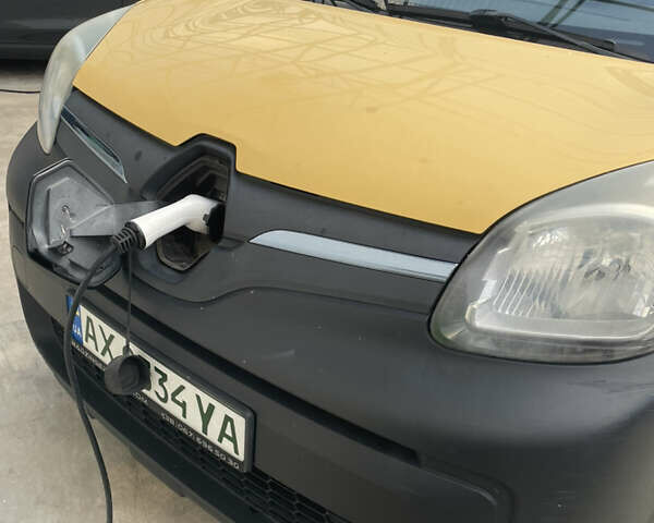 Жовтий Рено Кєнгу, об'ємом двигуна 0 л та пробігом 140 тис. км за 5500 $, фото 1 на Automoto.ua